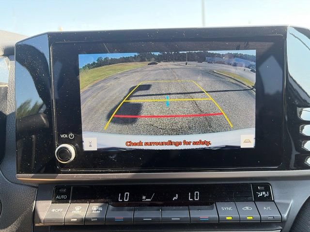 Used 2025 Toyota Camry SE FWD image 24