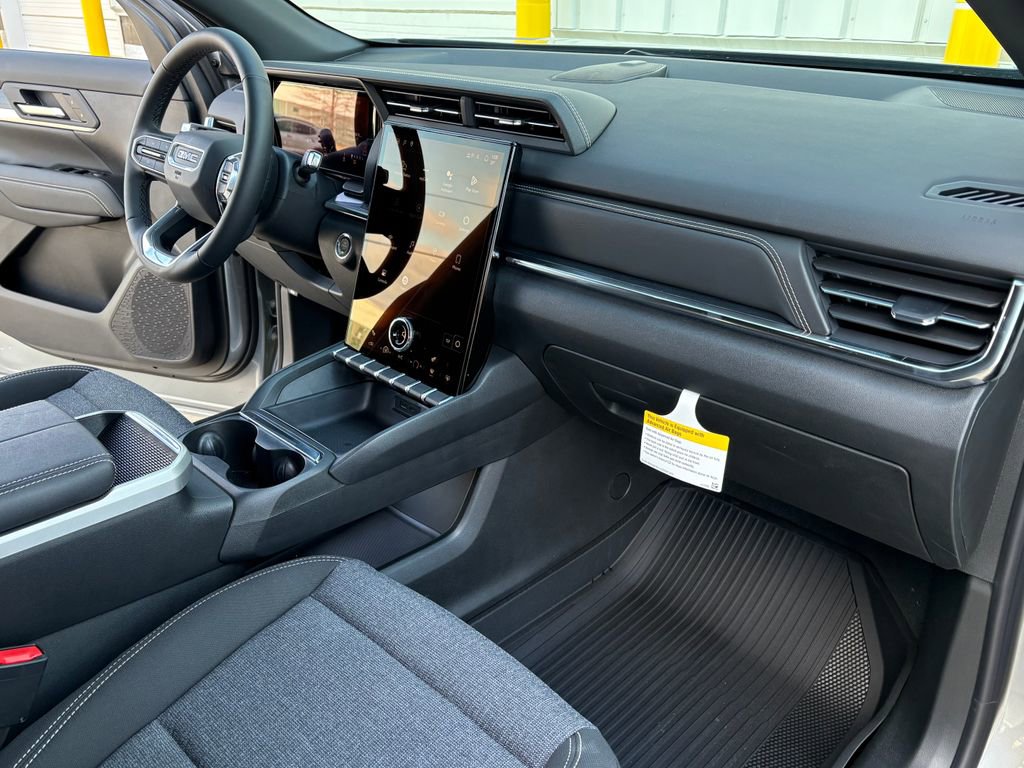 New 2026 GMC Terrain Elevation w/ LPO, Floor Liner Package image 33