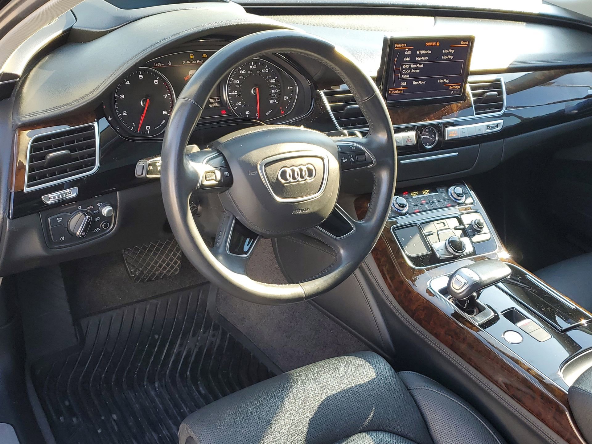 Used 2018 Audi A8 L 3.0T w/ Executive Package image 21