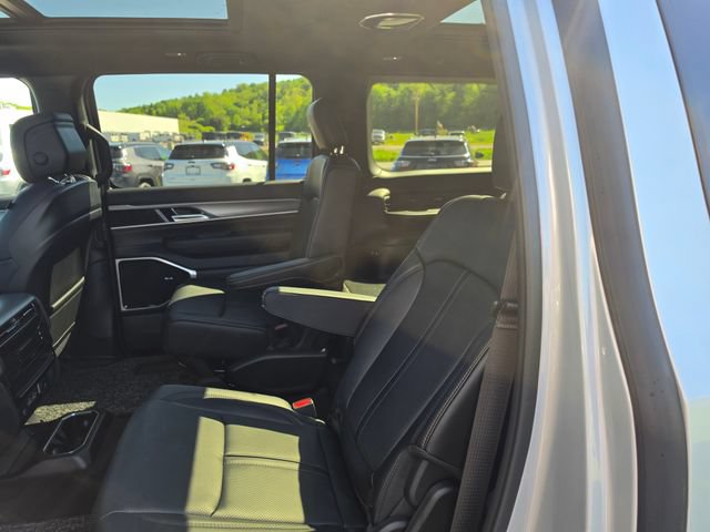 New 2026 Jeep Grand Wagoneer 4WD image 11