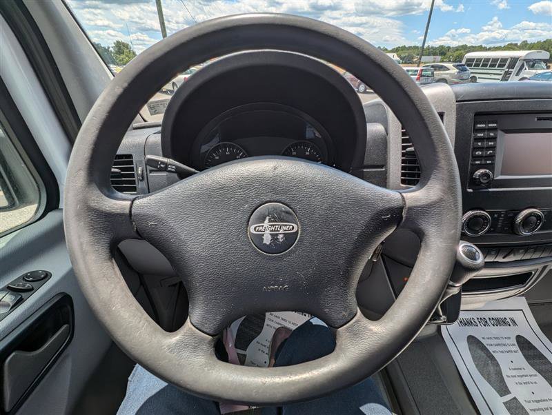 Used 2014 Freightliner Sprinter 3500 image 34