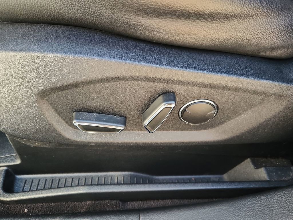 Used 2019 Ford Edge ST w/ Equipment Group 401A image 8