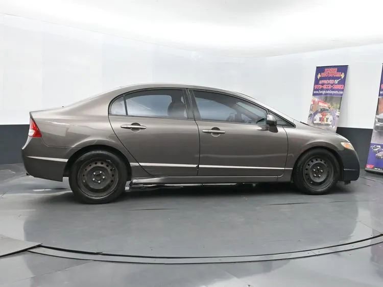 Used 2010 Honda Civic LX image 4