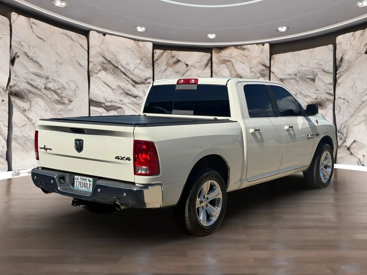 Used 2016 RAM 1500 Lone Star AWD/4WD image 6