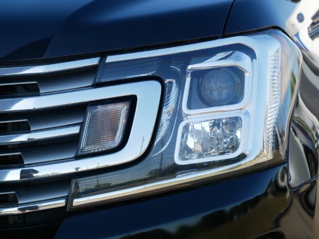 Used 2021 Ford Expedition Limited AWD/4WD image 10