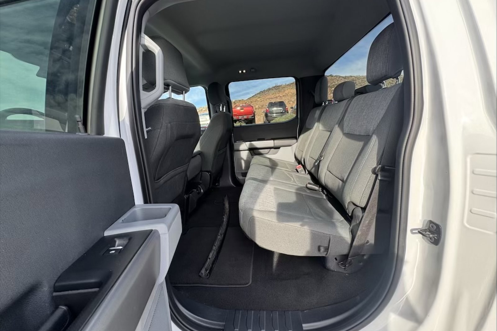 Used 2025 Ford F250 XLT image 10