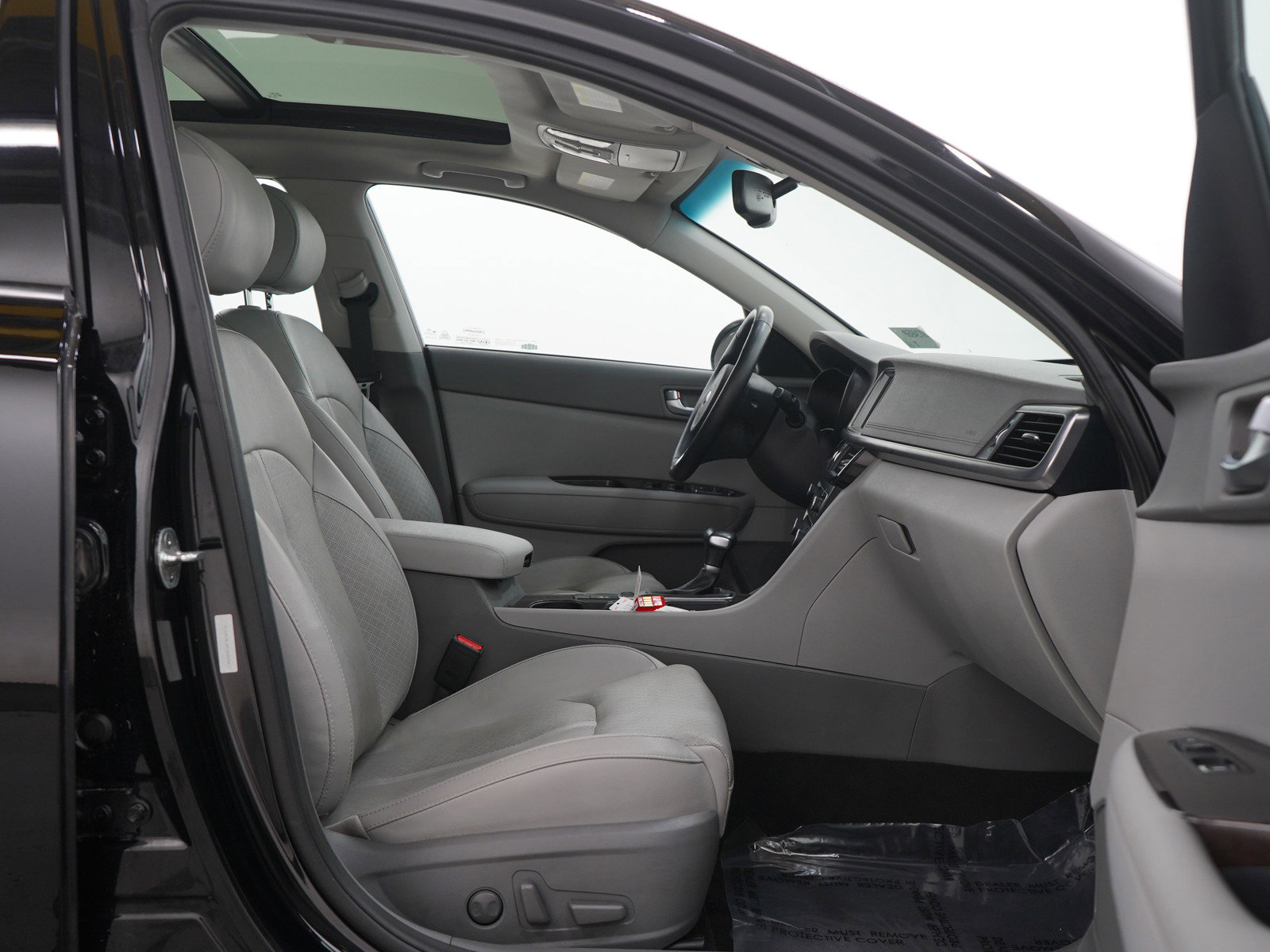 Used 2018 Kia Optima EX w/ Premium Package image 10