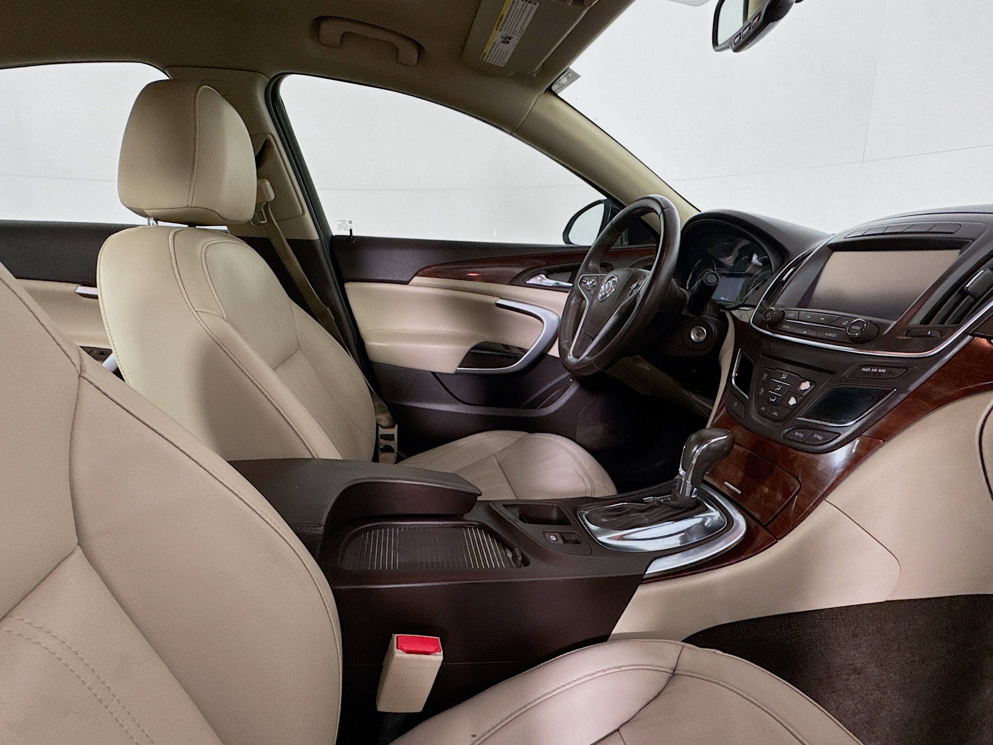 Used 2017 Buick Regal Sport Touring FWD image 27