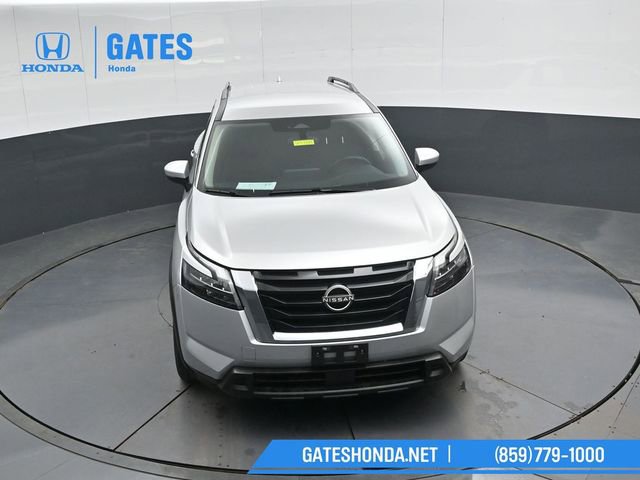 Used 2023 Nissan Pathfinder SV image 49