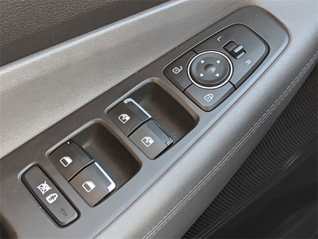 Used 2020 Hyundai Santa Fe SEL image 18