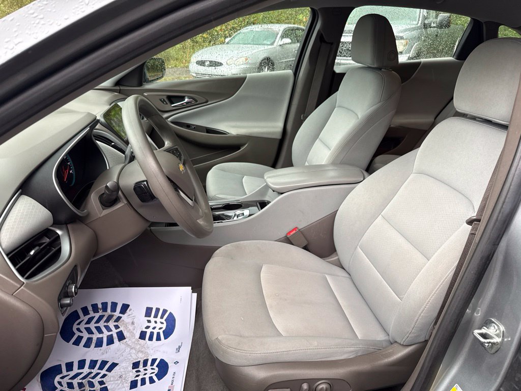 Used 2024 Chevrolet Malibu LT FWD image 12