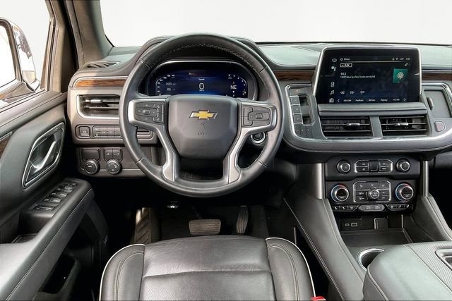 Used 2024 Chevrolet Suburban Premier image 8
