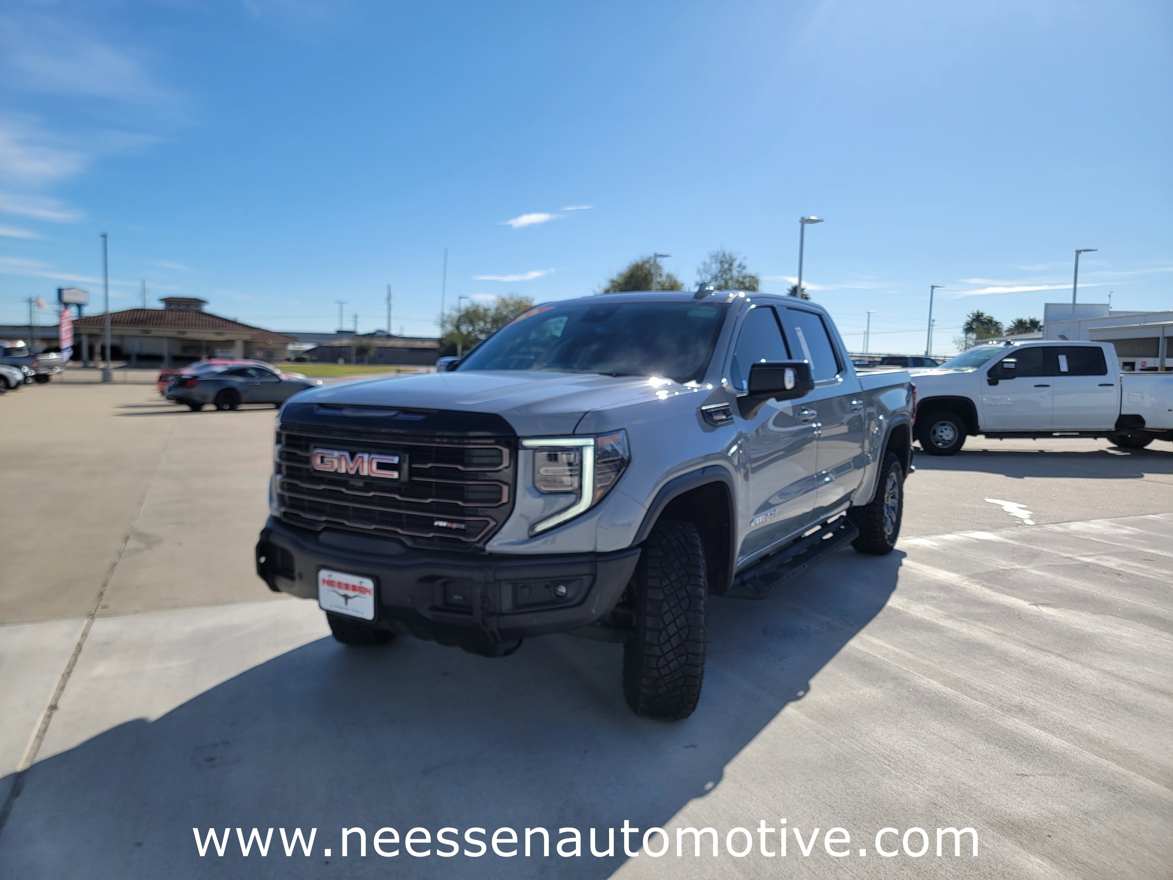 Used 2024 GMC Sierra 1500 AT4X image 3