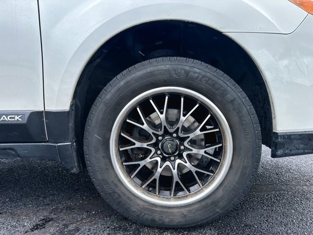 Used 2014 Subaru Outback 2.5i image 11