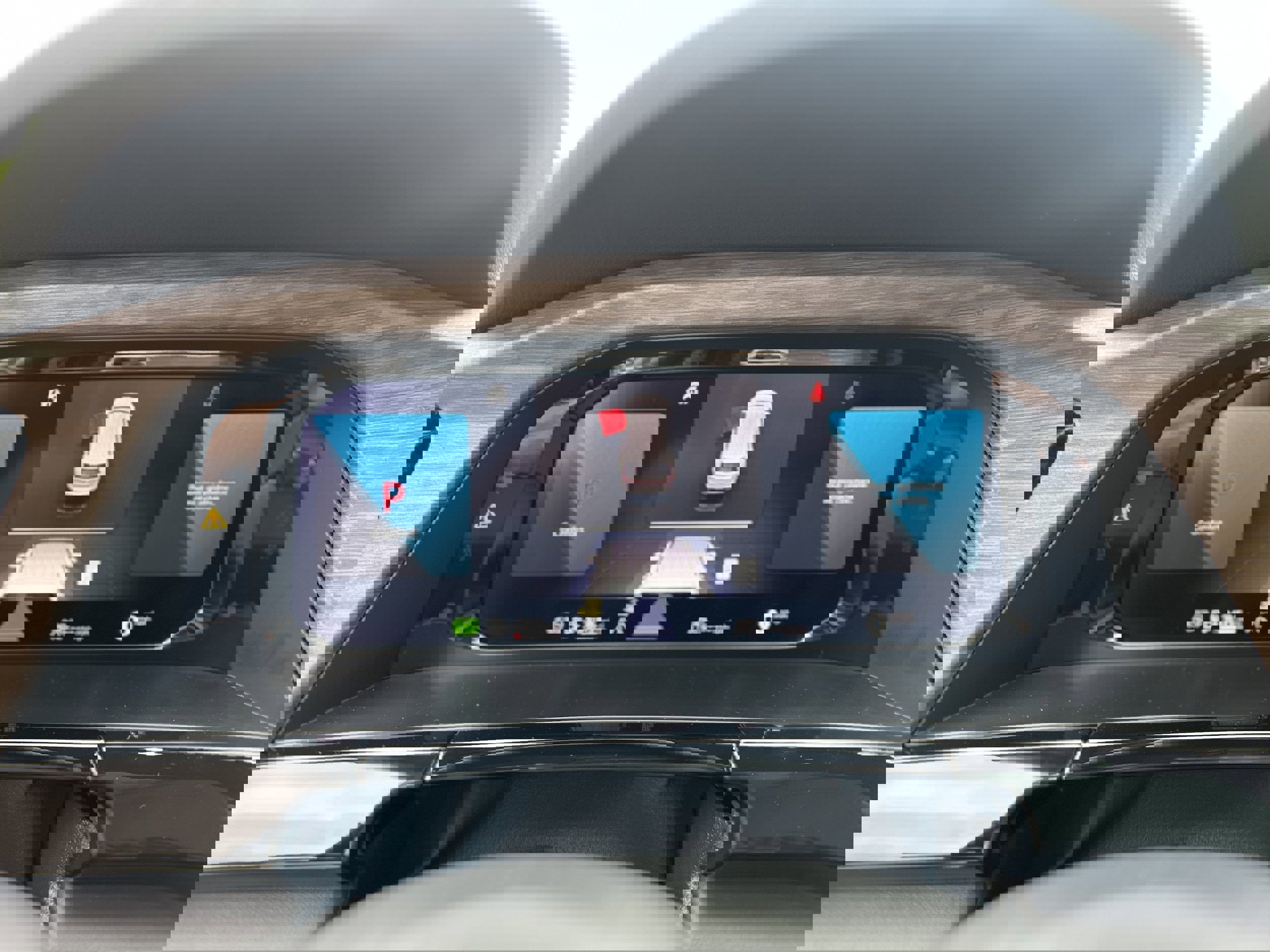 New 2025 Volkswagen Atlas SEL image 18