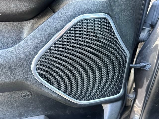 Used 2023 RAM 1500 Laramie AWD/4WD image 16
