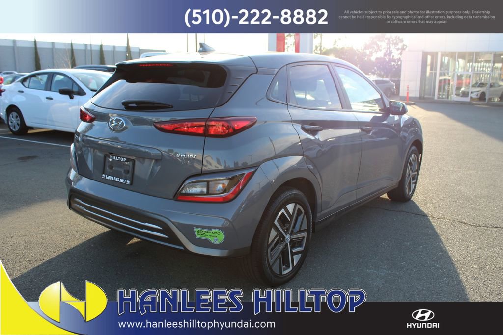 Used 2023 Hyundai Kona SE w/ Cargo Package image 7