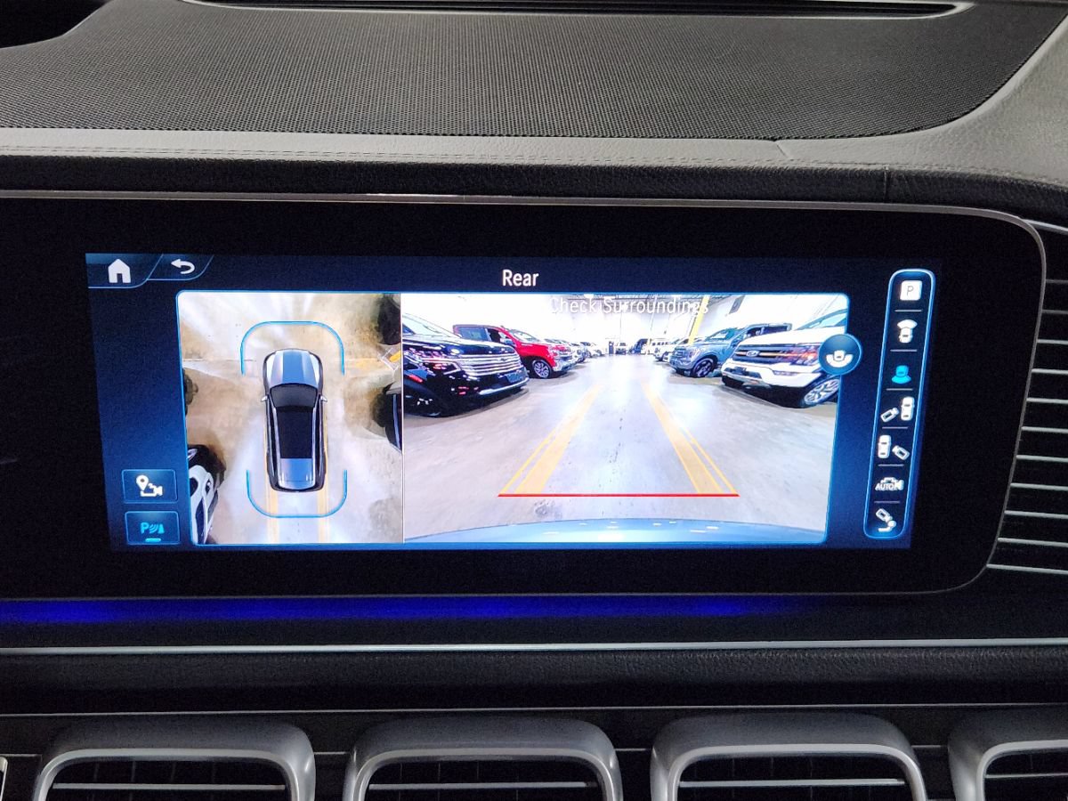 Used 2024 Mercedes-Benz GLS 450 4MATIC image 35
