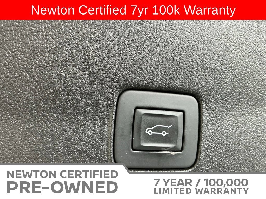 Used 2023 Chevrolet TrailBlazer RS w/ Sun and Liftgate Package FWD image 21
