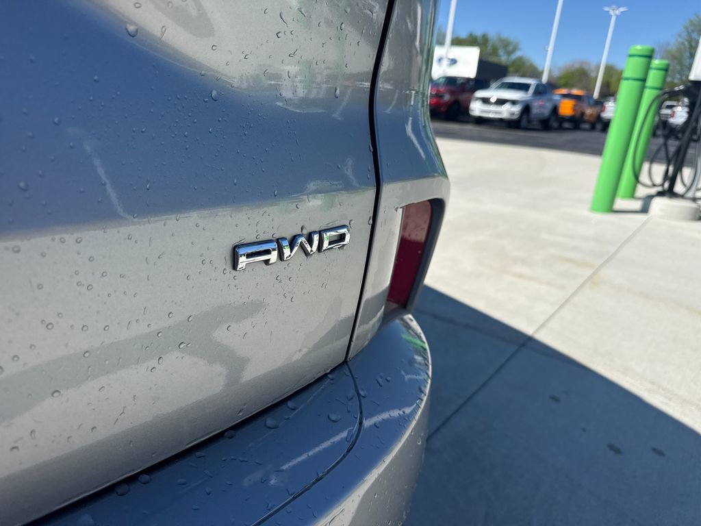 Used 2023 Ford Escape ST-Line w/ Tech Pack #1 image 11