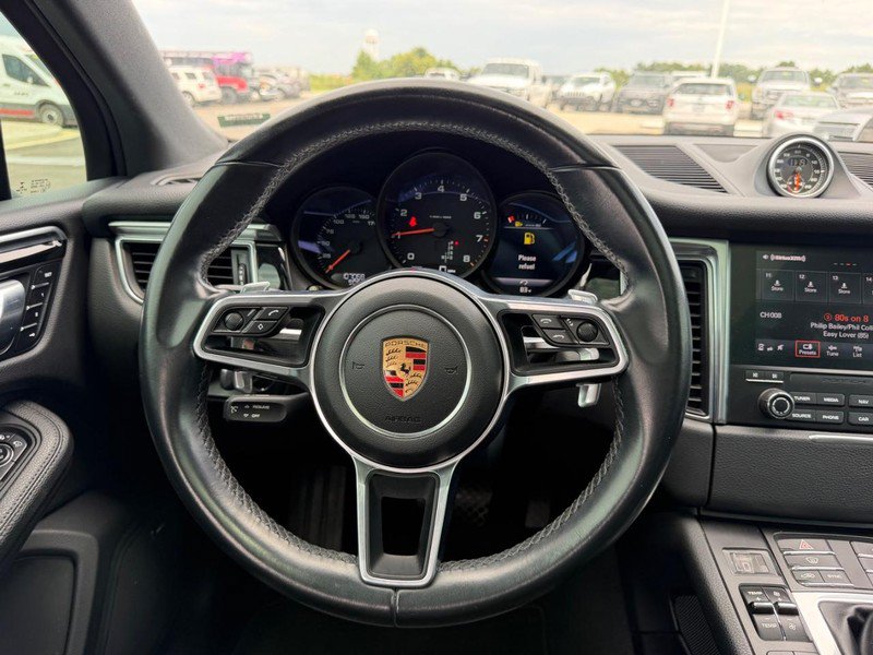 Used 2018 Porsche Macan Sport Edition AWD/4WD image 13