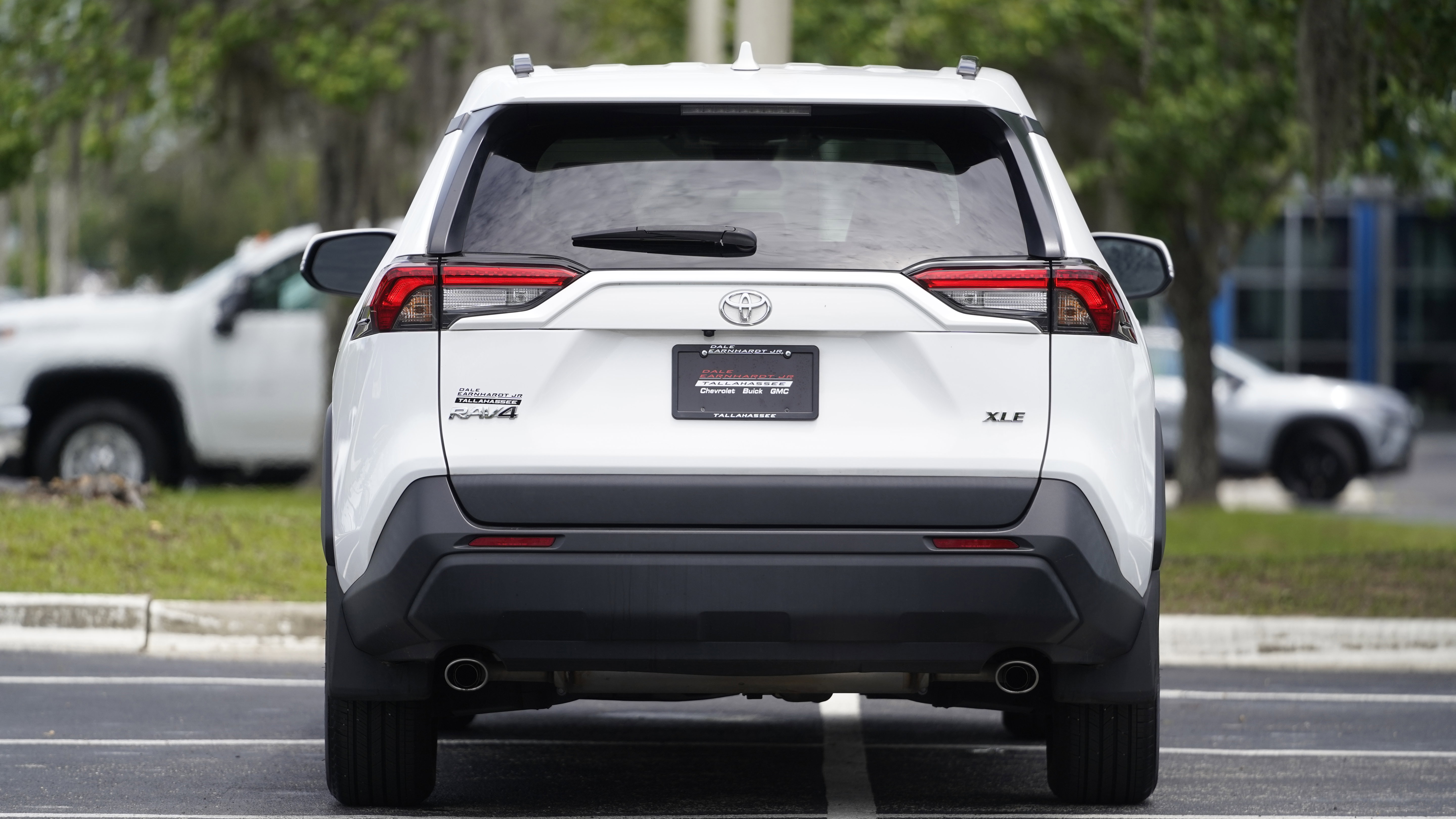 Used 2024 Toyota RAV4 XLE w/ Convenience Package FWD image 34