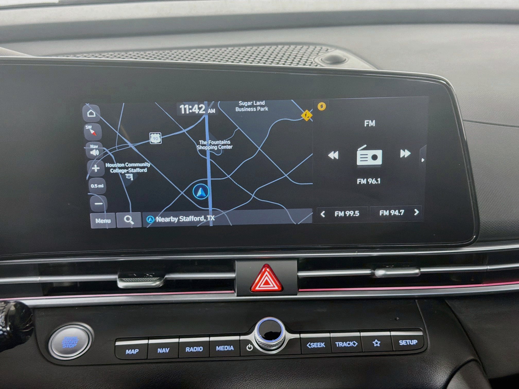 Used 2025 Hyundai Elantra Limited FWD image 22
