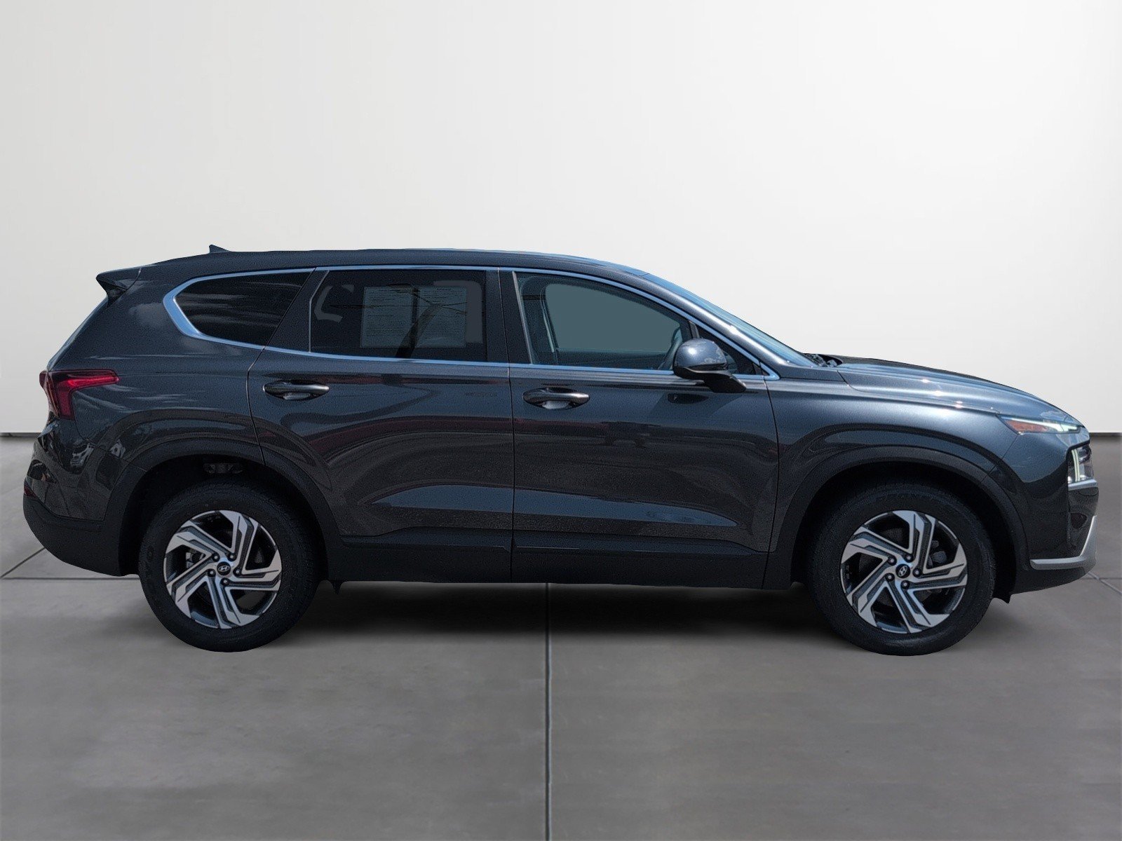Used 2023 Hyundai Santa Fe SE FWD image 6