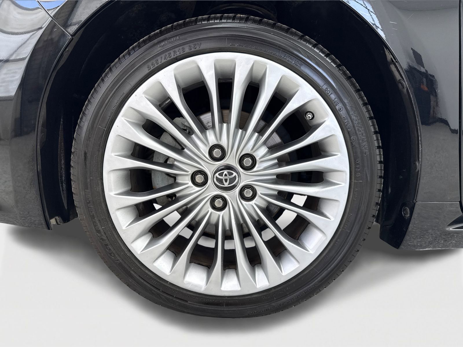 Used 2016 Toyota Avalon Limited FWD image 50