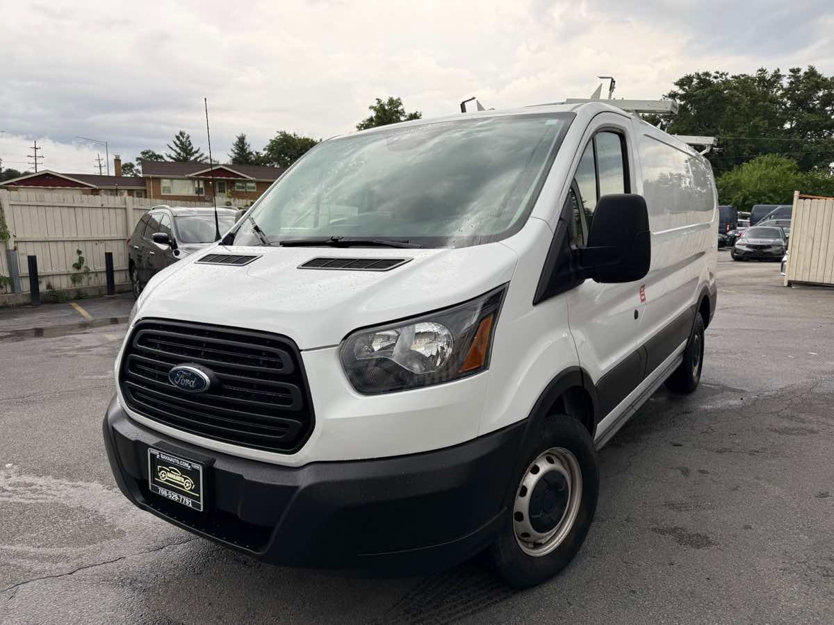 Used 2019 Ford Transit 250 130 Low Roof RWD image 2
