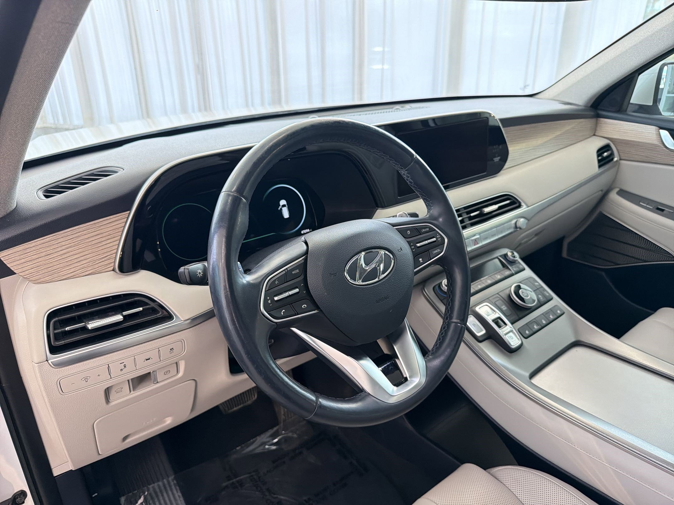 Used 2021 Hyundai Palisade Limited FWD image 4