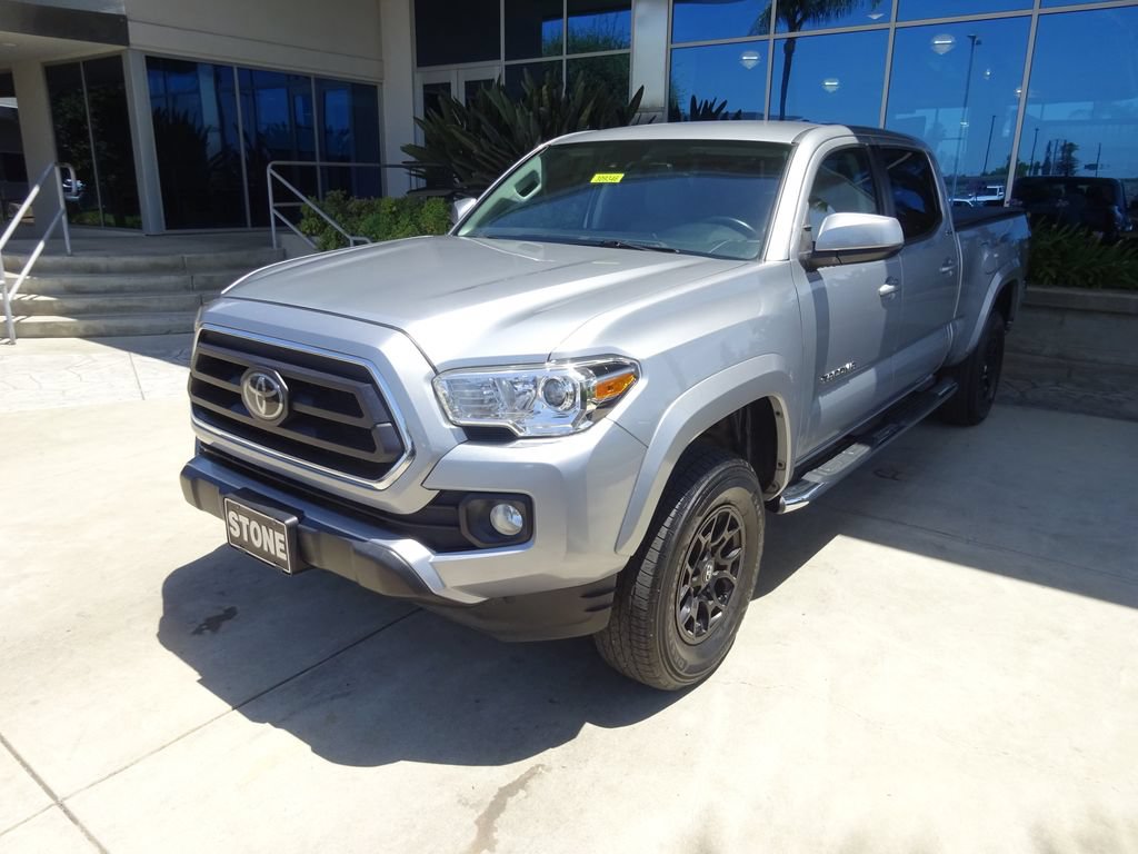 Used 2021 Toyota Tacoma SR5 RWD image 3