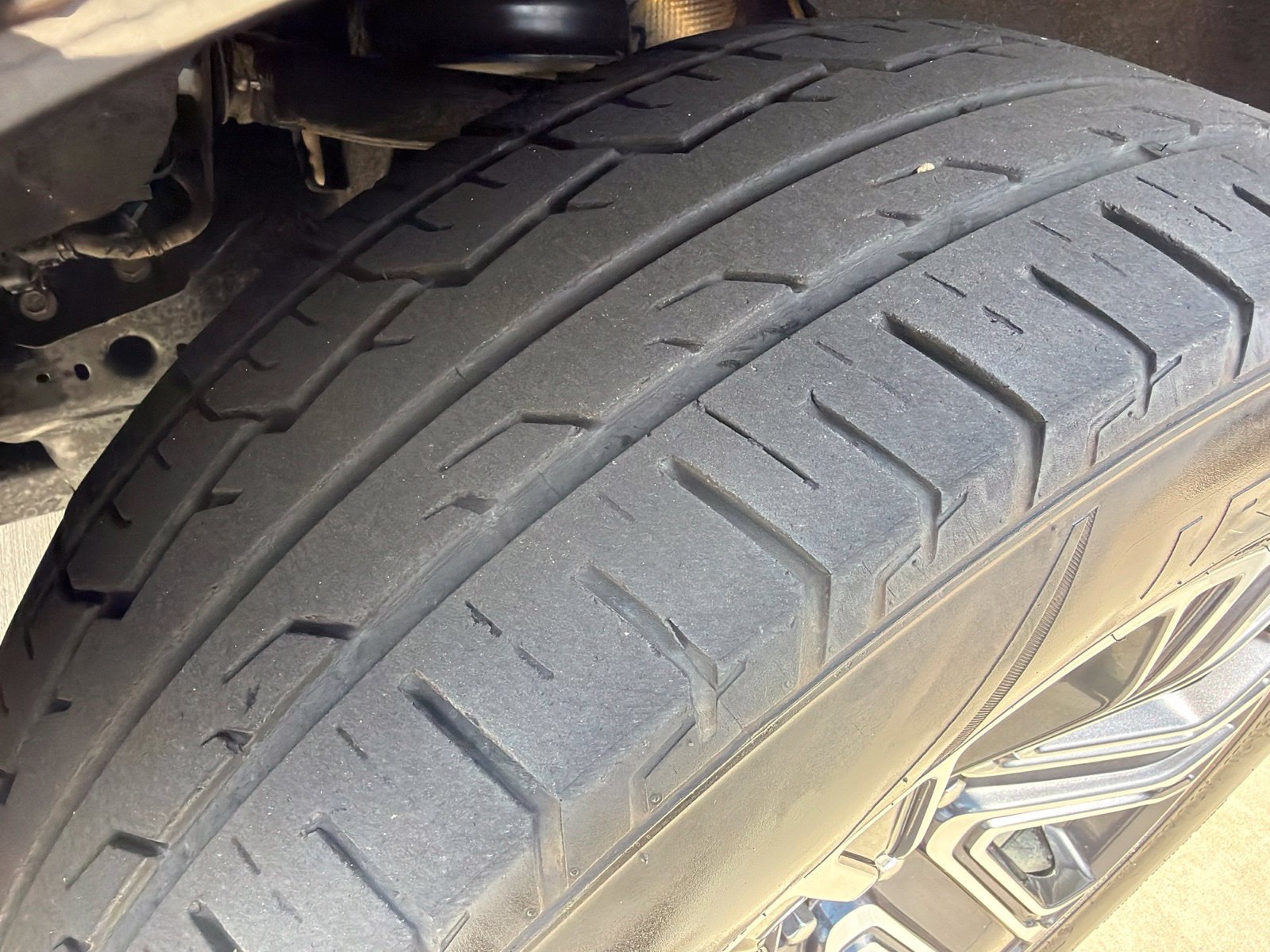 Used 2024 Jeep Wagoneer Series II RWD image 13