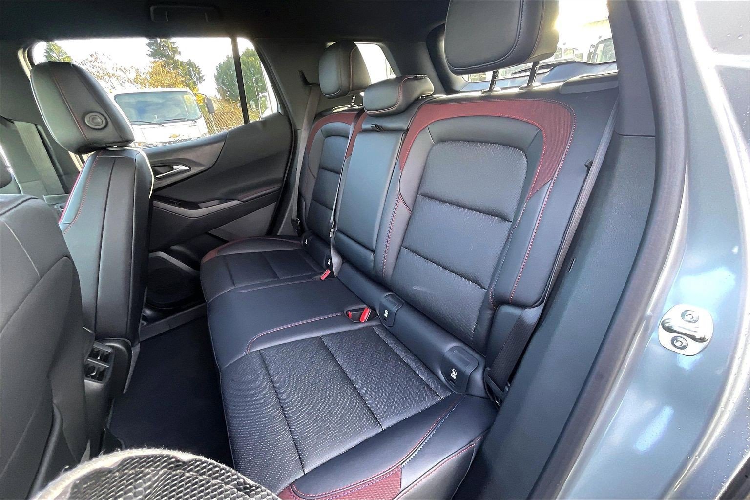 Certified 2026 Chevrolet Equinox RS image 25