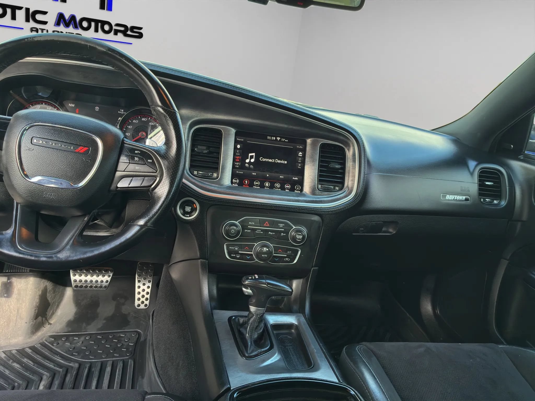 Used 2019 Dodge Charger R/T w/ Daytona Edition Group RWD image 15