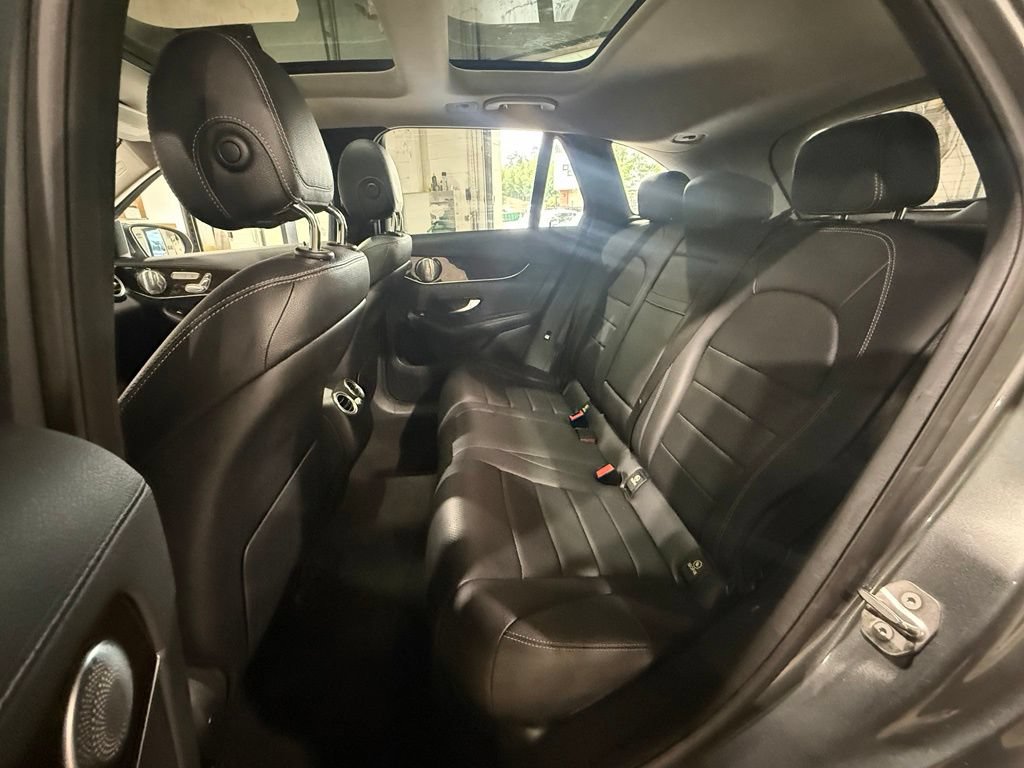 Used 2016 Mercedes-Benz GLC 300 4MATIC image 15