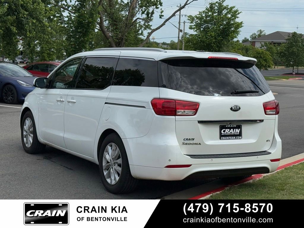 Used 2016 Kia Sedona EX FWD image 5