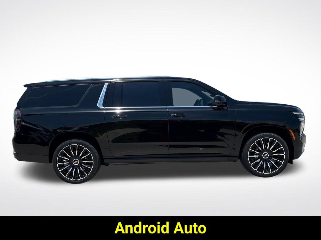 Used 2026 Chevrolet Suburban High Country AWD/4WD image 11
