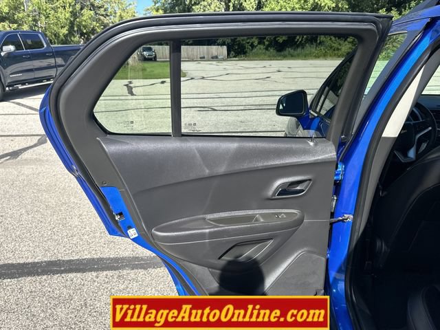 Used 2015 Chevrolet Trax LT w/ LT Plus Package AWD/4WD image 25