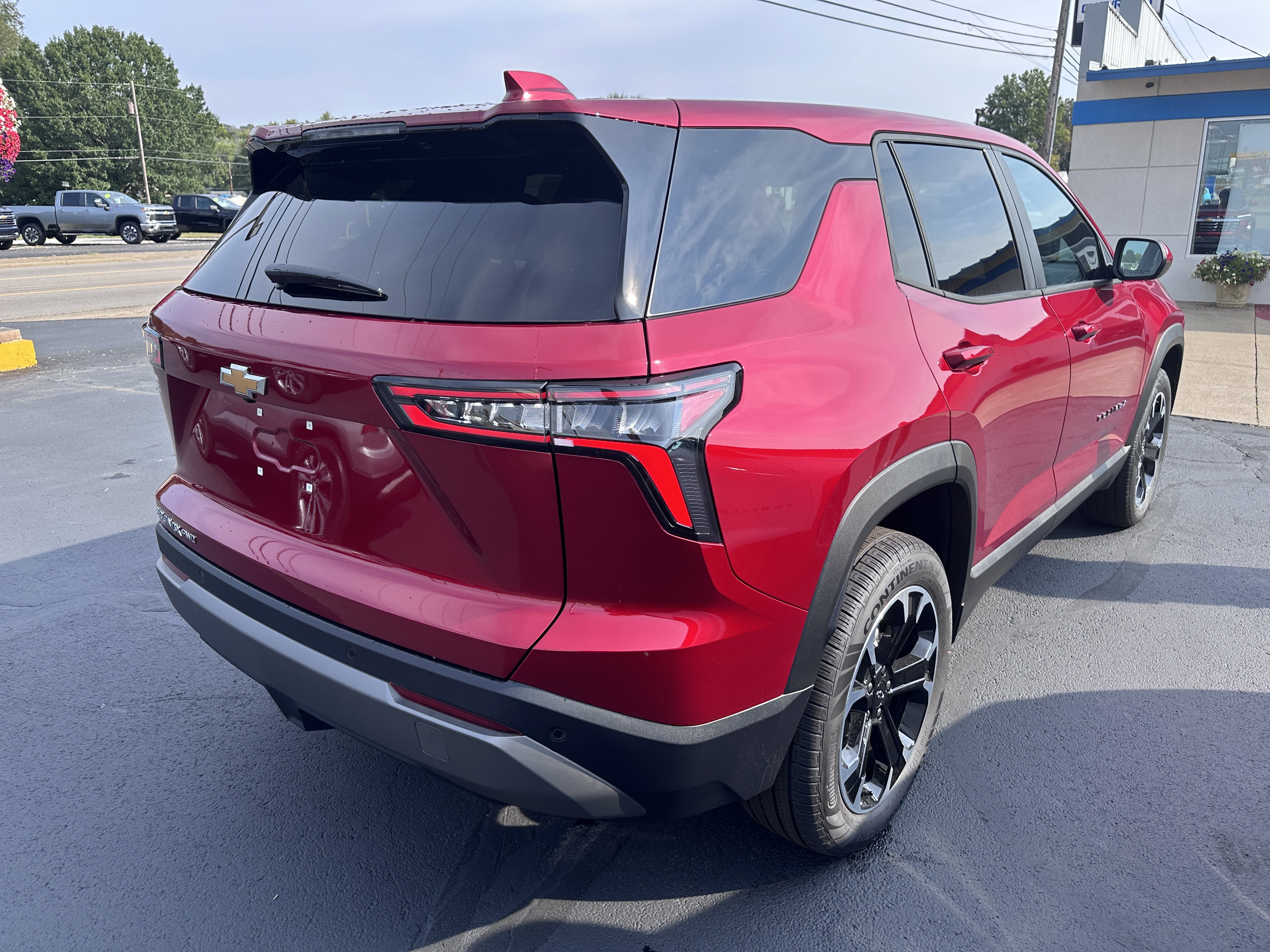 New 2026 Chevrolet Equinox LT w/ Convenience Package II image 3