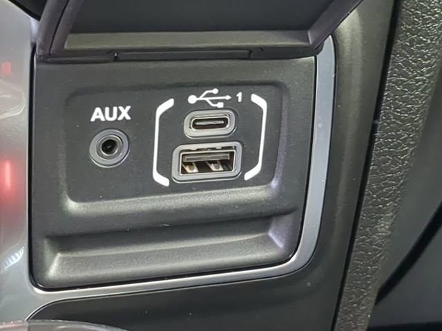 New 2025 Jeep Gladiator Rubicon image 22