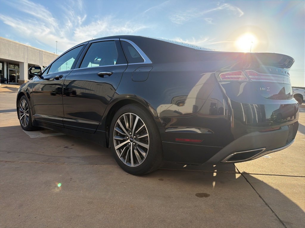 Used 2017 Lincoln MKZ Premiere image 4