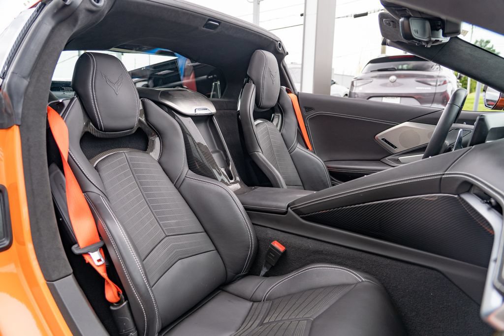 Used 2022 Chevrolet Corvette Stingray Premium Cpe w/ Z51 Performance Package RWD image 21
