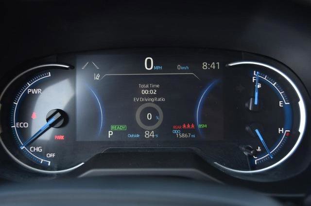 Used 2025 Toyota RAV4 XLE image 12