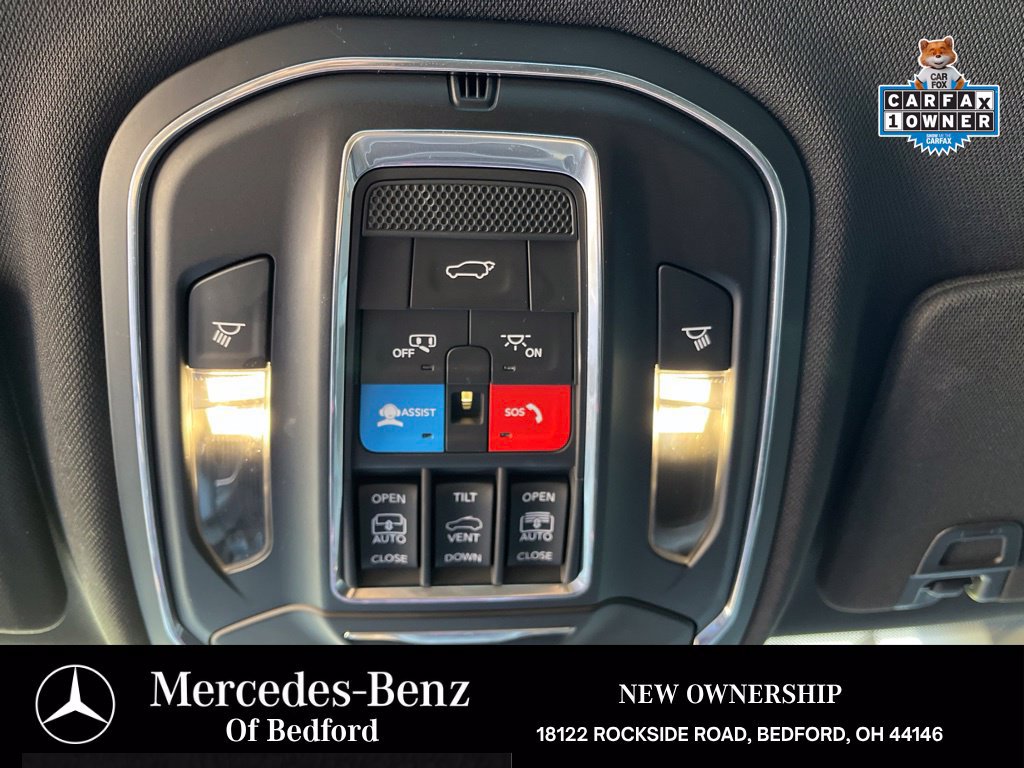 Used 2025 Jeep Grand Cherokee Limited w/ Black Appearance Package AWD/4WD image 38
