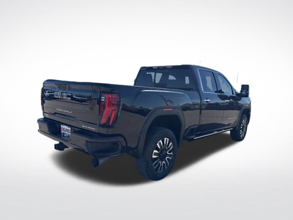 Used 2025 GMC Sierra 3500 Denali Ultimate AWD/4WD image 11
