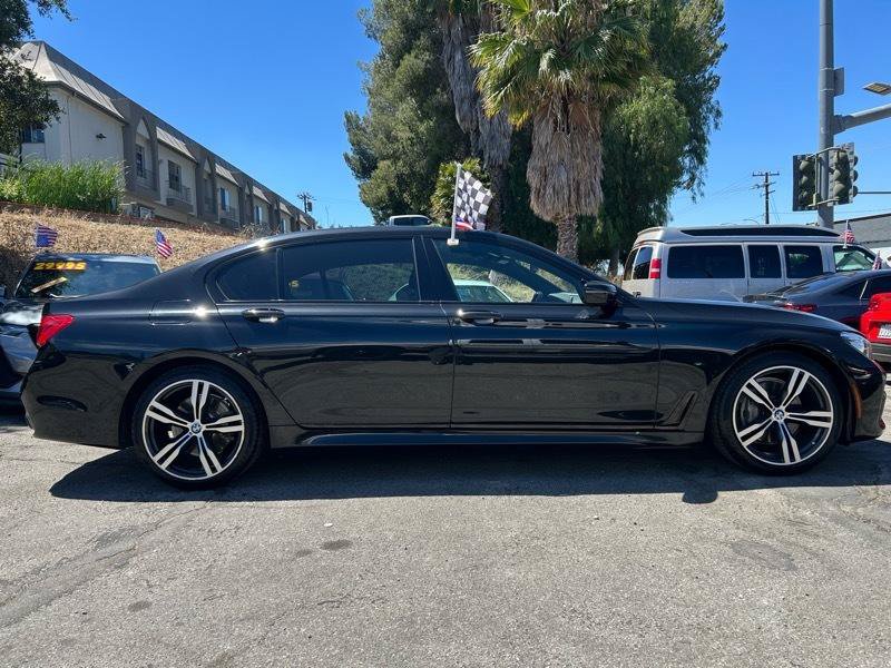 Used 2018 BMW 740i RWD image 3