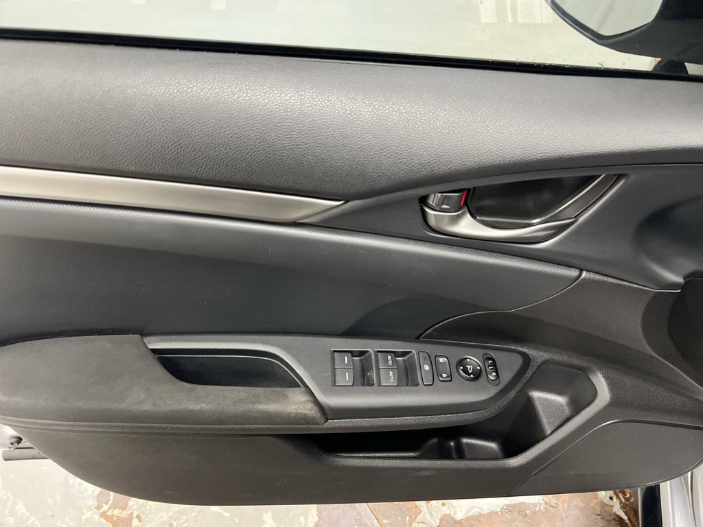 Used 2018 Honda Civic Sport image 20