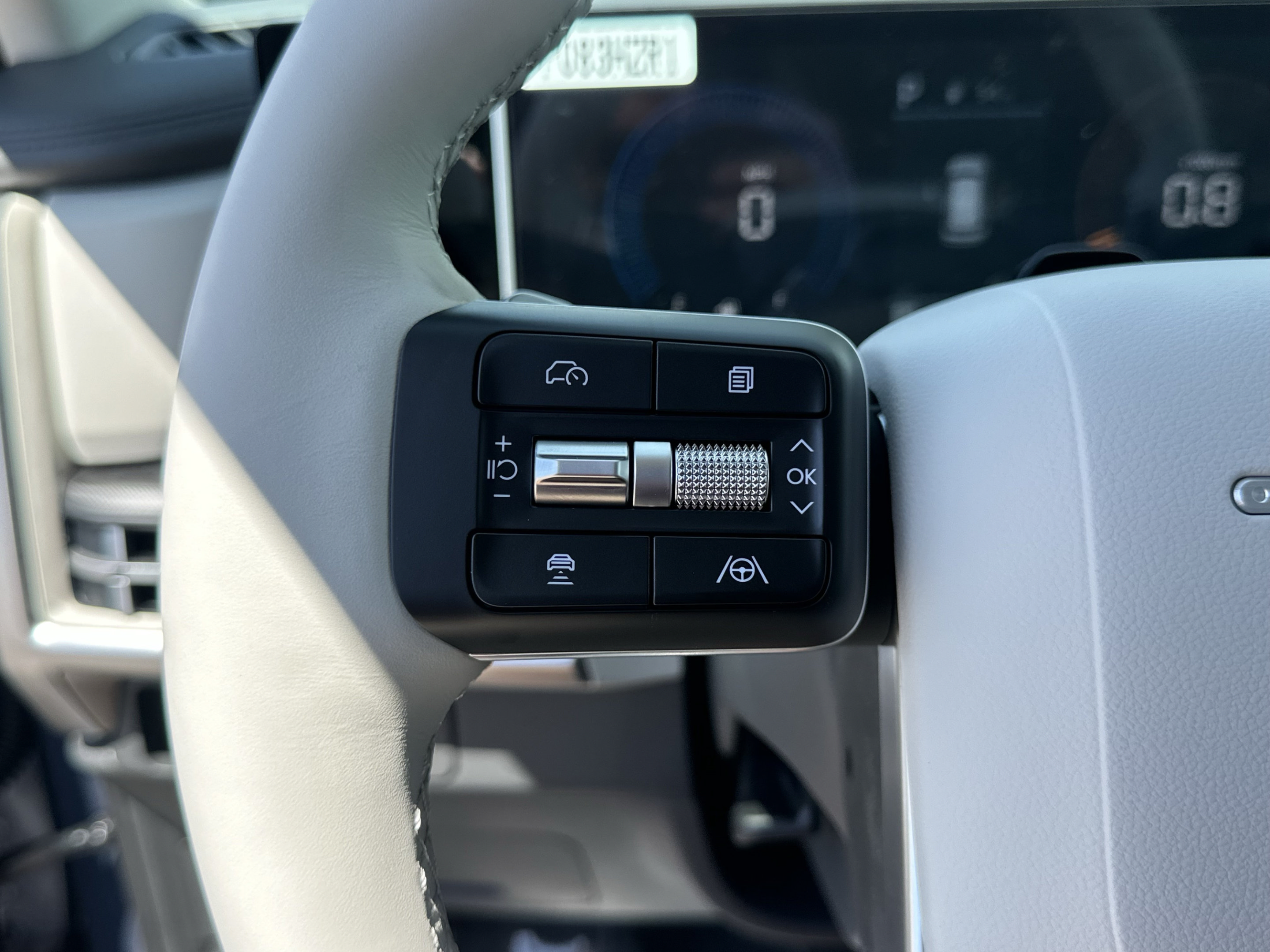 New 2027 Hyundai Santa Fe SEL FWD image 28