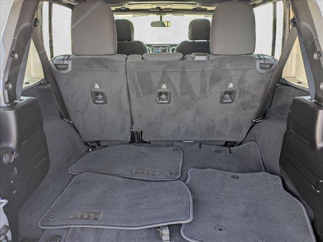 Used 2019 Jeep Wrangler Unlimited Sahara AWD/4WD image 6